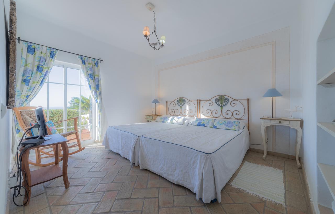 Quinta De Sao Faustino - Turismo Rural Hotel Boliqueime Room photo